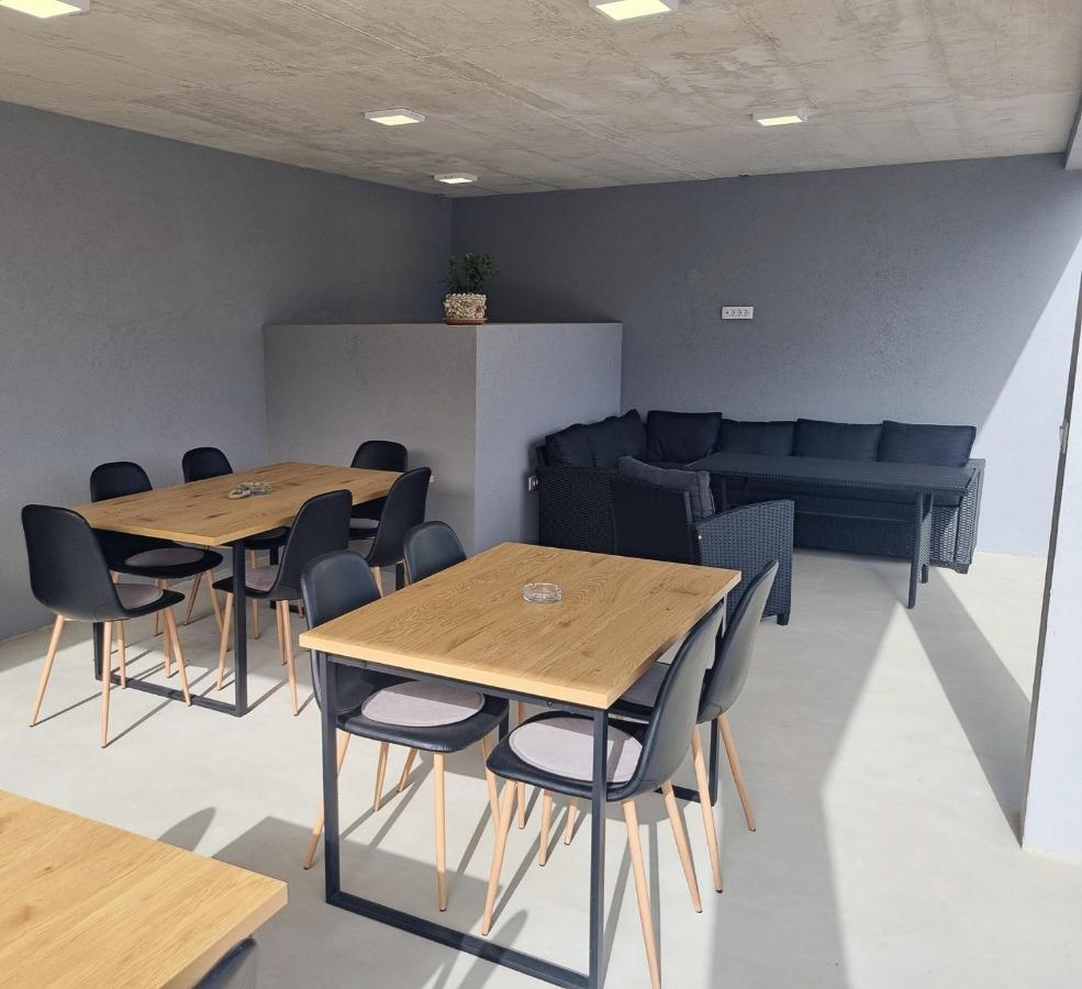 Ferienwohnung Apartman 2 Ližnjan Exterior foto